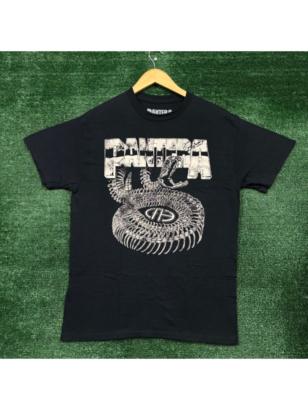Pantera Snake T-Shirt Size Medium